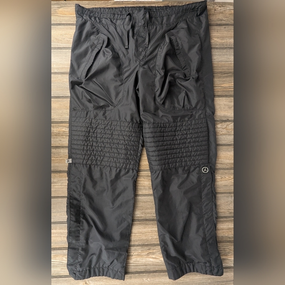 Michael Jordan Jumpman Size Medium Wind pants In Black With One Torn Snap